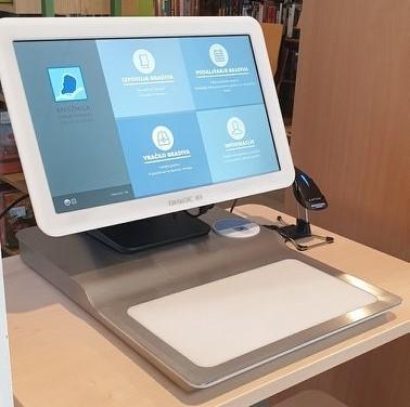 Prvi knjigomat v mreži naših knjižnic